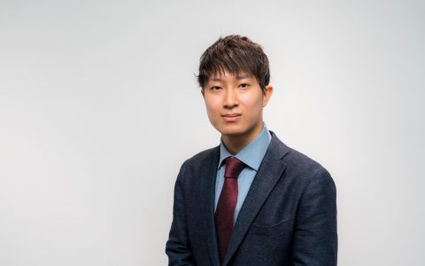 書籍mineを翻訳した中上分維さん